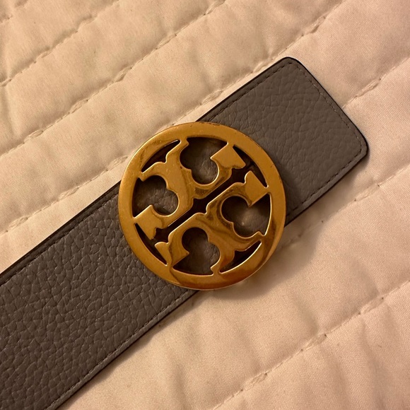 COPY - Tory Burch Reversible Logo WIDE 1 1/2" Belt Blue Blue Beige Cloud Blue L… - Picture 5 of 10